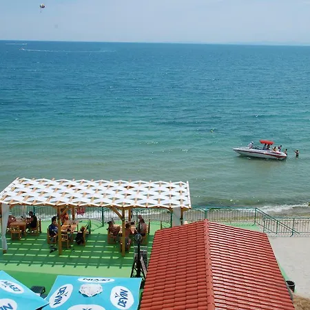 Апарт-отель Elizabeth Beach